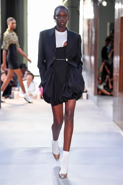 Look 72